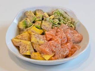 011 Insalata salmone tata