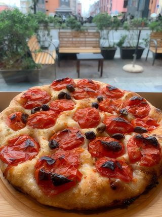 Focaccia barese