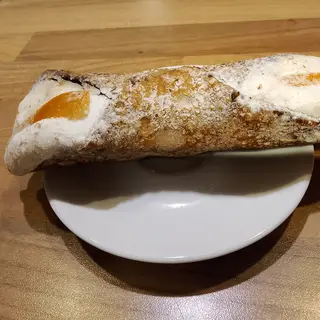 Cannolo  siciliano artigianale