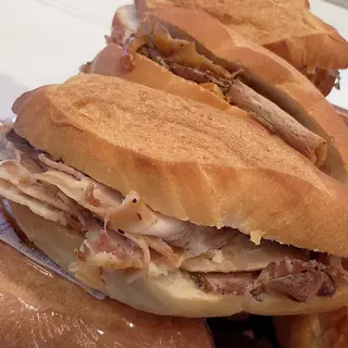 Panino con porchetta di Ariccia IGP