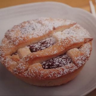 Crostata con marmellata di visciole monoporzione