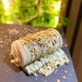 Rollè ripieno con gusto a scelta