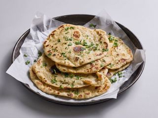 Cheese naan