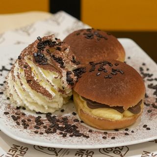 Gonfiotti mascarpone e crema al caffé