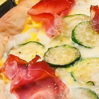 Provola zucchine e speck