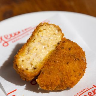 Supplì tonnarello cacio e pepe