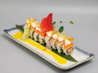 A392 - Uramaki salmon tiger bonito 8 pezzi