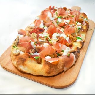 Pinsa Tonno e Cipolla (Bianca)