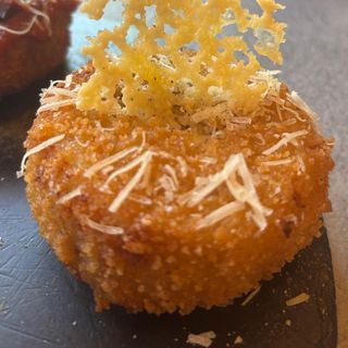 Frittatina cacio e pepe 