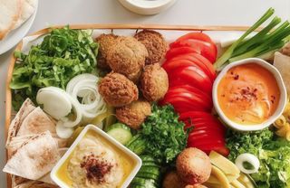 Menu piatto falafel