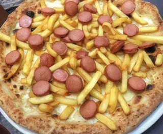 Würstel e patatine