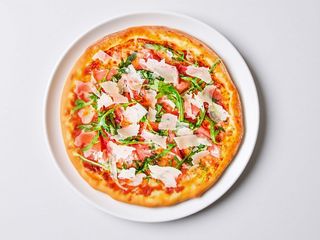 Pizza Kebap con patatine fritte