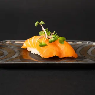 NIGIRI SAKE 2 PEZZI