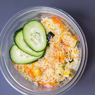 Riso saltato con verdure miste