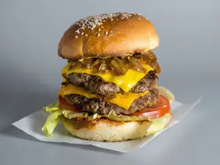 Triplo cheese burger