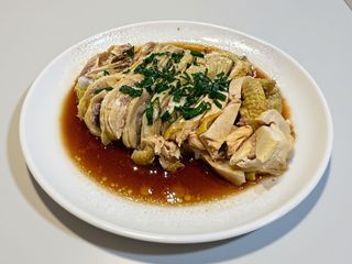 Pollo al vapore con salsa