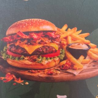 Mica Burger special