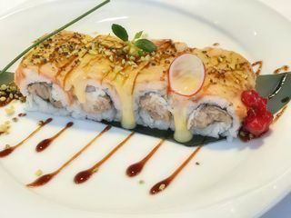 206 Uramaki flambe