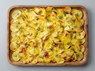 Patate julienne e rosmarino - 1/2 teglia