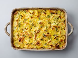 Patate julienne e rosmarino - teglia intera