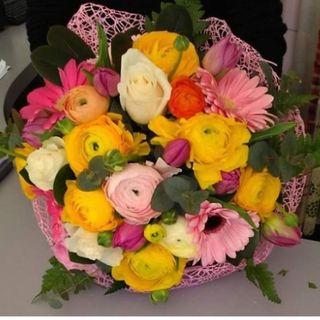 Bouquet di Ranuncoli Misti Colorati.