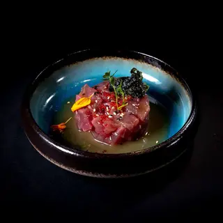 056 Tartare tuna