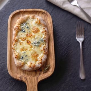 Pinsa Quattro formaggi