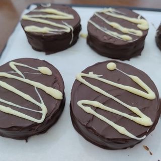 4 Alfajores a scelta - 4 persone