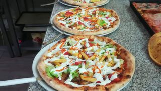 Pizza kebab speciale