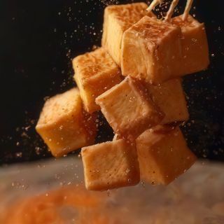 Spiedino con toufu di pesce