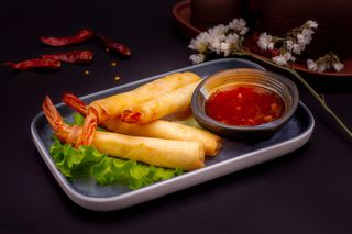 Involtini primavera con gamberi - 4 pezzi/虾春卷