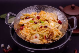 Scodella piccante di cavolo bianco cinese/干锅球菜