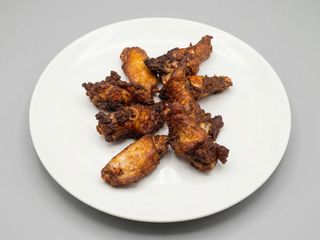 Alette di pollo speziate ( 8 pezzi )