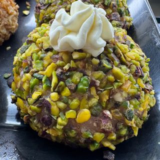 PANINO POLPETTA POLLO E PISTACCHIO