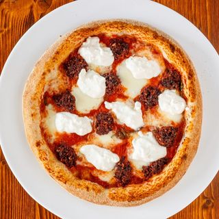 Pizza nduja e burrata