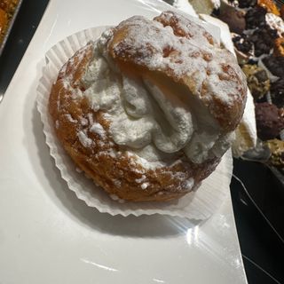 Sbrodolone con panna