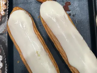 Vanilla eclair