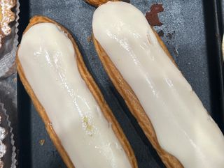 Vanilla eclair