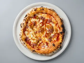 Peperoni e salsiccia