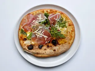 Rucola e crudo