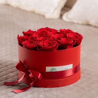 Cofanetto Rotondo Di Rose Rosse
