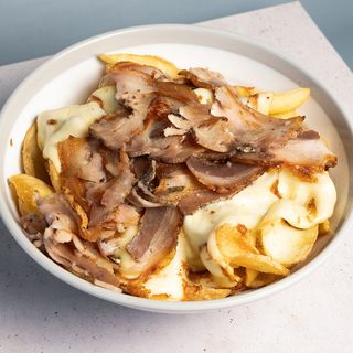 PATATE, PROVOLA E PORCHETTA