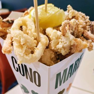 Cartoccio di calamari