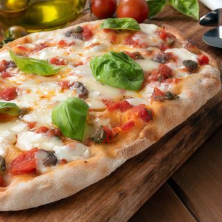  Pinsa in pala Margherita 