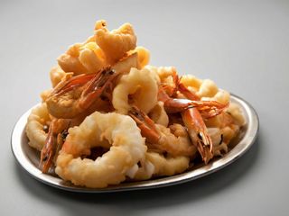 Frittura di calamari e gamberi