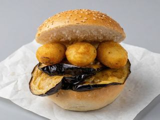 Crocchè e melanzane fritte