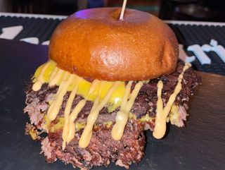 MENÙ Double Smash Burger + patatine + coca cola