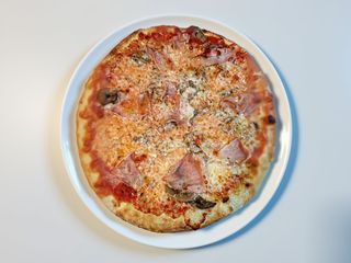 Prosciutto e funghi