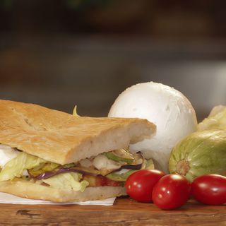 Vegetariano grigliato más medio