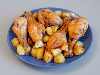 Cosciotto di pollo con patate